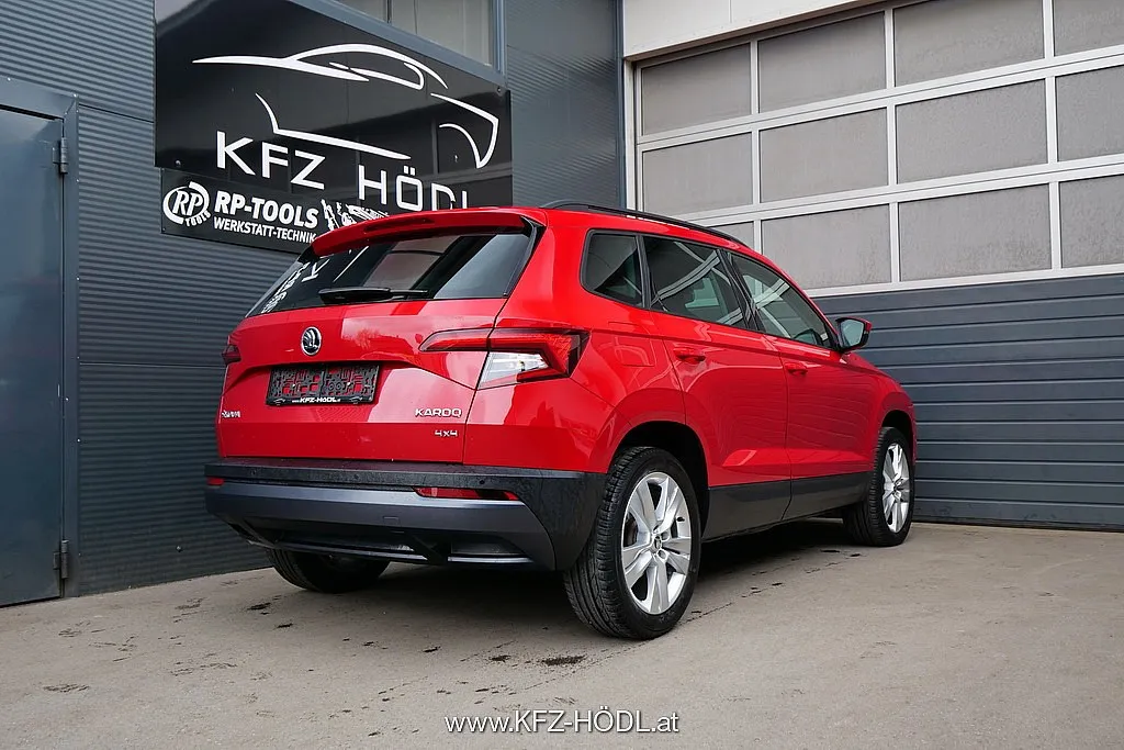 Skoda Karoq 2,0 TDI SCR 4×4 Style DSG Aut. Image 2