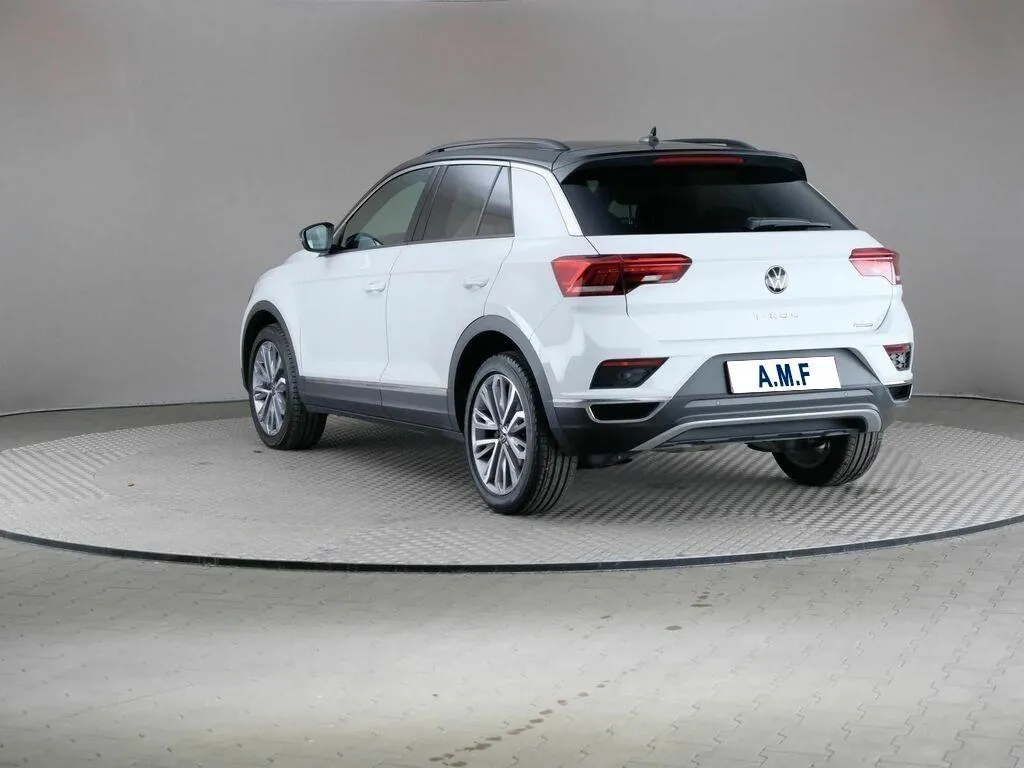 VOLKSWAGEN T-Roc Image 3